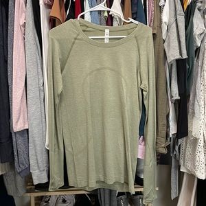 Lulu Lemon Swiftly Tech